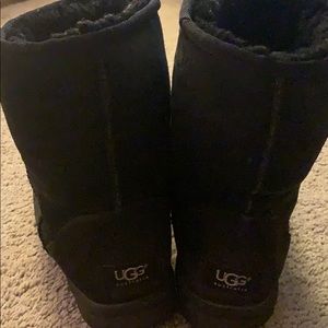 Black uggs
